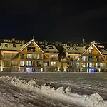 Апартаменты Royal Hill
